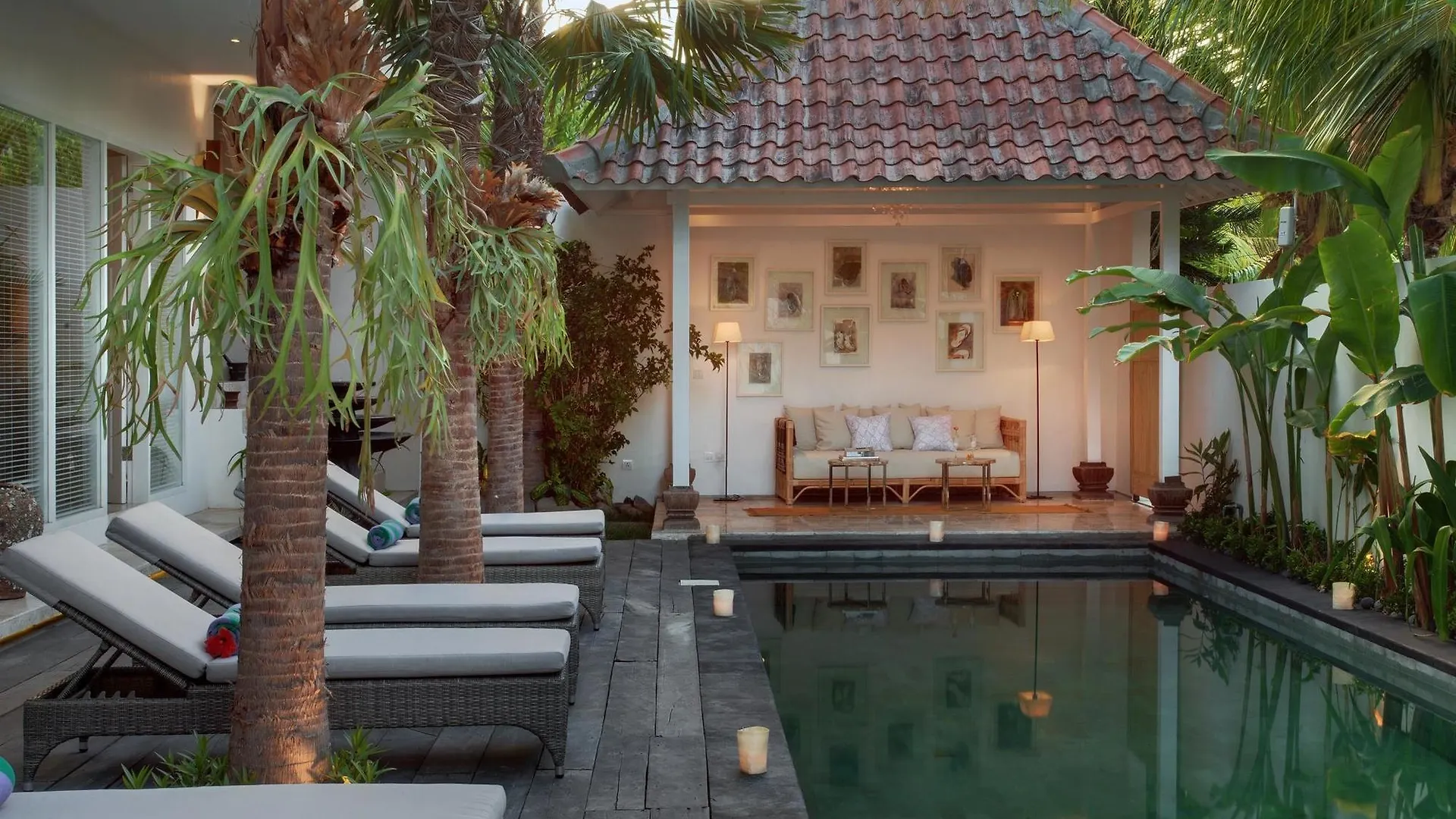 Room & Vespa 4 Seminyak Gæstehus